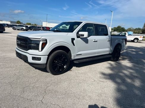 Used 2025 Ford F150 Lariat w/ Equipment Group 502A High AWD/4WD image 8