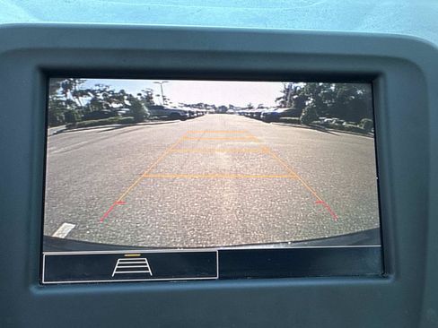 Used 2024 Chevrolet Equinox LS FWD image 31