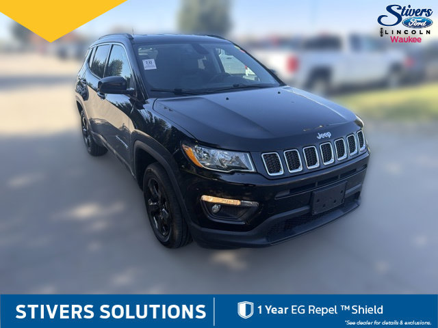 Used 2018 Jeep Compass Latitude AWD/4WD image 3