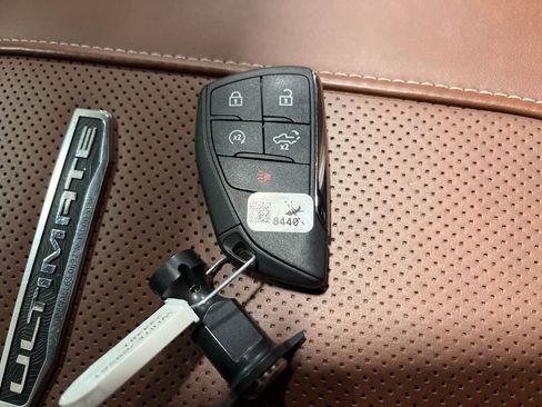 Used 2024 GMC Sierra 3500 Denali Ultimate image 34