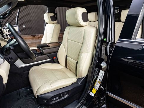 Used 2023 Toyota Tundra 1794 Edition image 30