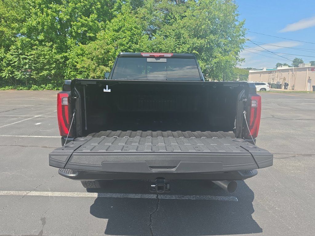 Certified 2024 GMC Sierra 3500 Denali w/ Denali Reserve Package AWD/4WD image 12