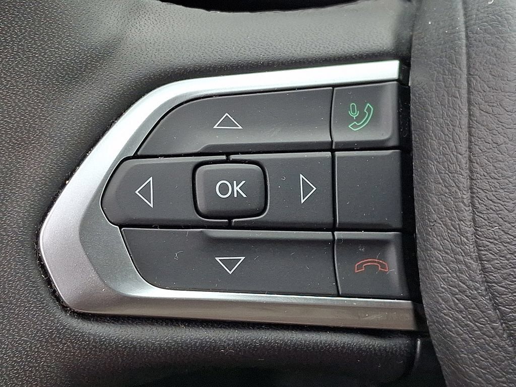 Used 2025 Jeep Compass Limited AWD/4WD image 23