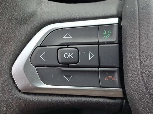 Used 2025 Jeep Compass Limited AWD/4WD image 23