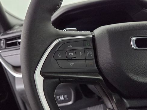 New 2026 Jeep Grand Cherokee Limited AWD/4WD image 16