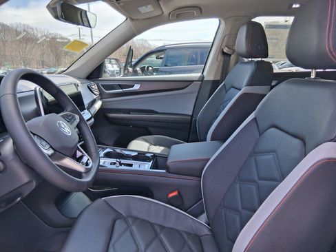 New 2026 Volkswagen Atlas Peak Edition AWD/4WD image 23