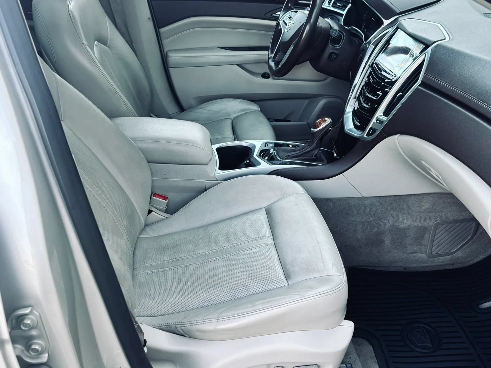 Used 2015 Cadillac SRX Performance AWD/4WD image 24
