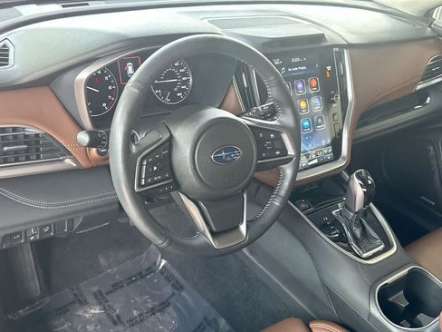 Used 2025 Subaru Outback Touring XT AWD/4WD image 13