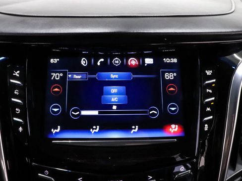 Used 2016 Cadillac Escalade Platinum image 44