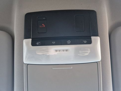 Used 2024 Nissan Rogue SV image 25