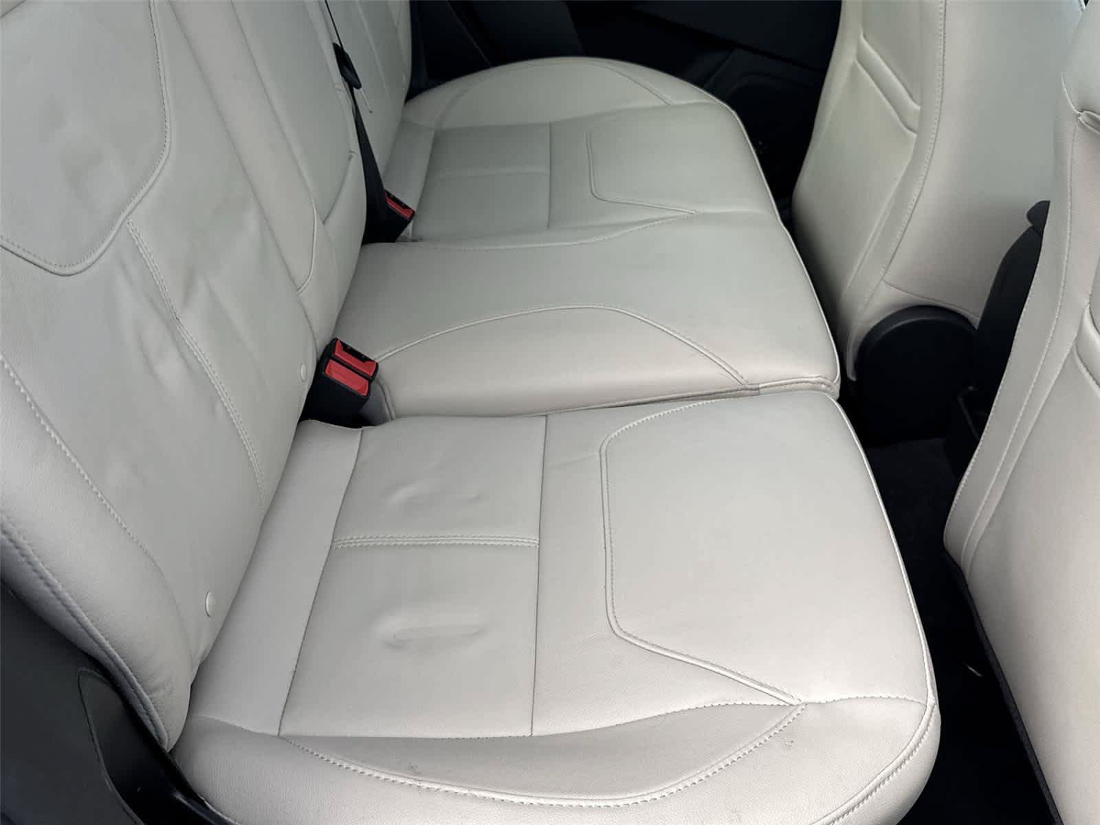 Used 2018 Ford Focus Titanium FWD image 16
