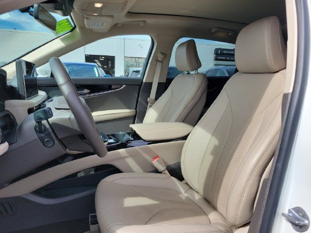 Used 2023 Lincoln Nautilus Reserve FWD image 5