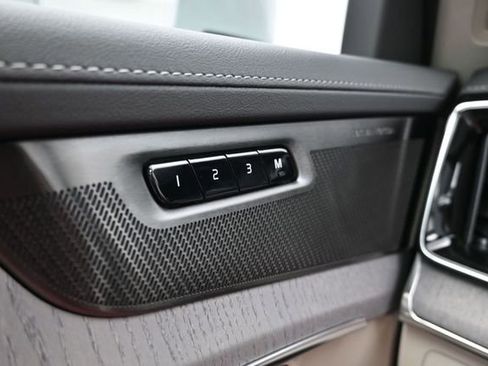 New 2026 Volvo XC90 T8 Ultra AWD/4WD image 31