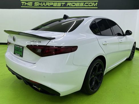 Used 2020 Alfa Romeo Giulia Ti Sport w/ Quick Order Package 22S Sport AWD/4WD image 10