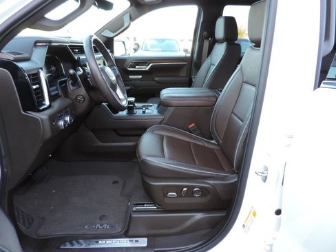 Used 2024 GMC Sierra 1500 Denali AWD/4WD image 21