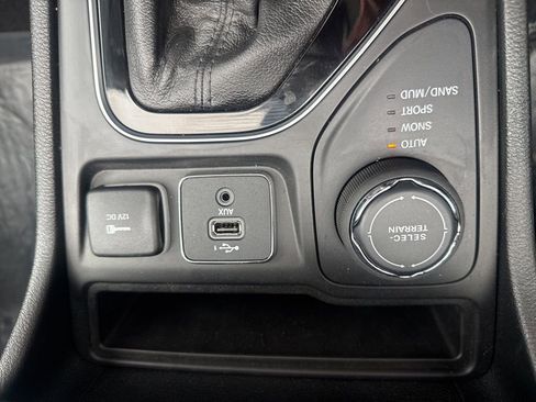 Used 2022 Jeep Cherokee Limited w/ Elite Package image 38