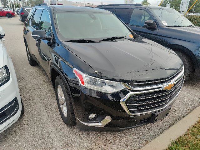 Used 2020 Chevrolet Traverse LT w/ Driver Confidence II Package AWD/4WD image 17