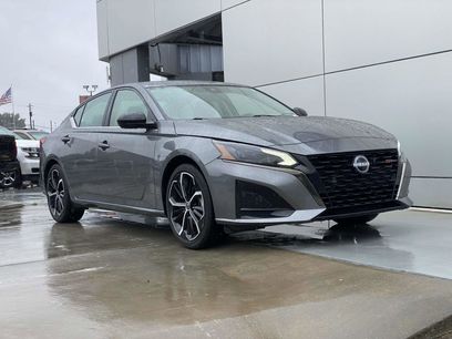 Used 2023 Nissan Altima 2.5 SR