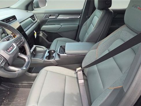 New 2026 GMC Terrain AT4 w/ LPO, Floor Liner Package image 20