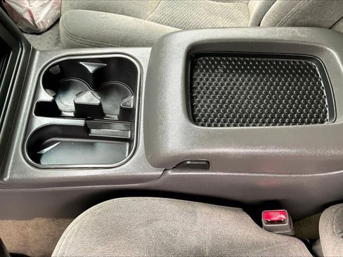 Used 2005 Chevrolet Silverado 2500 LS w/ Heavy-Duty Power Package AWD/4WD image 11