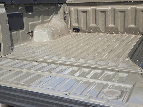 New 2025 Ford Ranger XL image 8