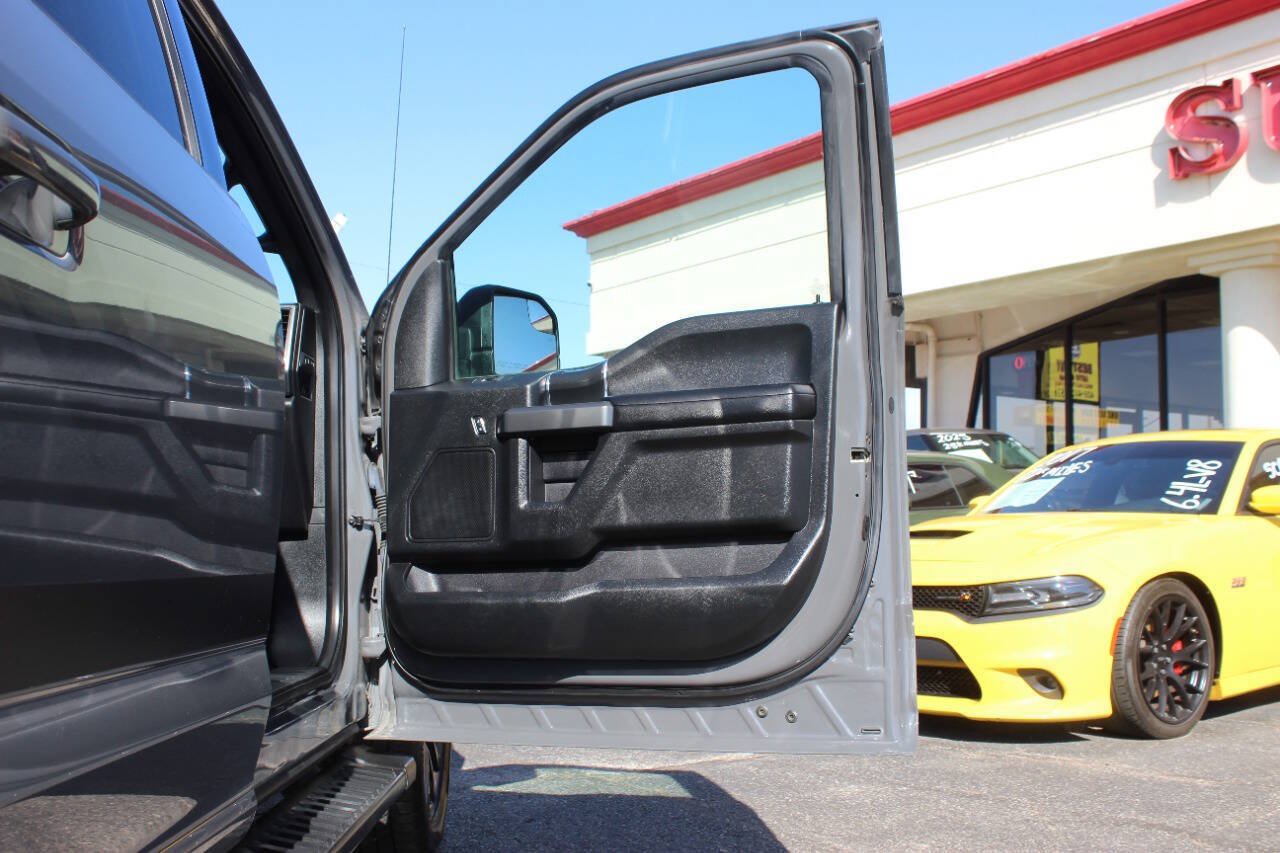 Used 2018 Ford F150 XLT w/ Equipment Group 302A Luxury AWD/4WD image 10