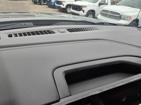 Used 2022 GMC Sierra 1500 SLT w/ SLT Convenience Package AWD/4WD image 7
