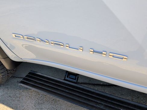 New 2026 GMC Sierra 2500 Denali w/ Denali Reserve Package image 50