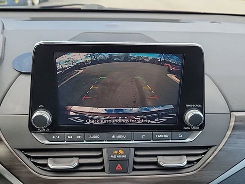 Used 2023 Nissan Altima 2.5 SV image 21