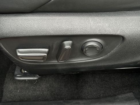 Used 2022 Toyota RAV4 XSE AWD/4WD image 23
