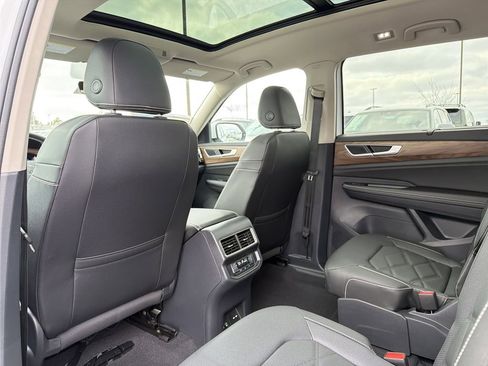 New 2026 Volkswagen Atlas SE FWD image 13
