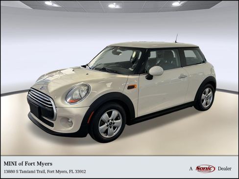 Used 2015 MINI Cooper 2-Door Hardtop FWD image 1