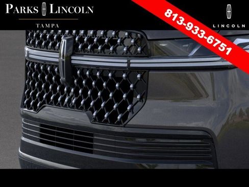 New 2026 Lincoln Navigator L Black Label AWD/4WD image 17