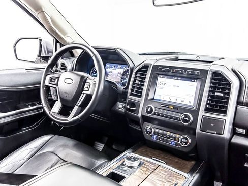 Used 2019 Ford Expedition Platinum RWD image 21