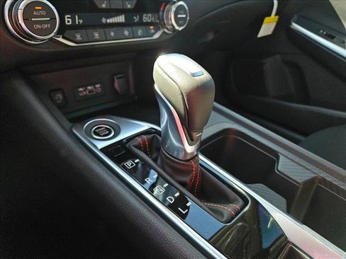 New 2025 Nissan Sentra SR image 15