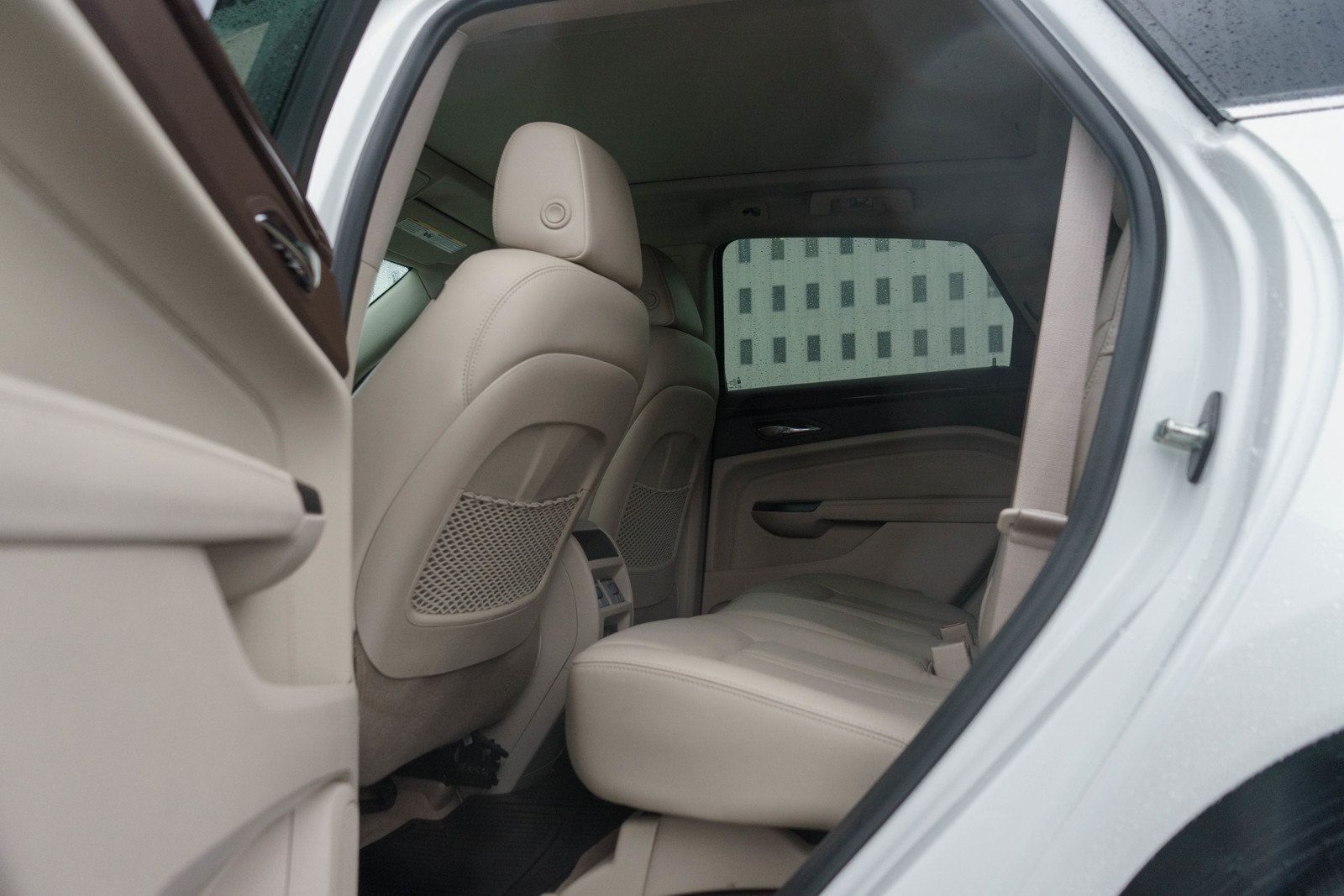 Used 2014 Cadillac SRX Luxury w/ Driver Awareness Package AWD/4WD image 14