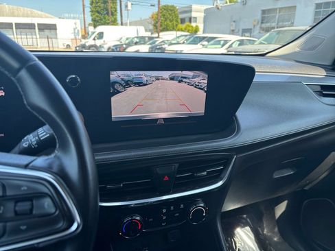 Used 2025 Buick Encore GX Preferred FWD image 24