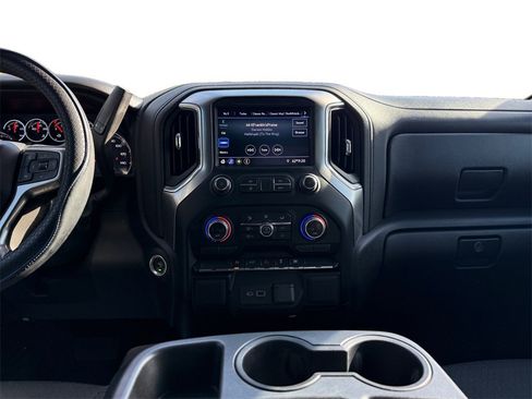 Used 2022 Chevrolet Silverado 1500 RST image 11