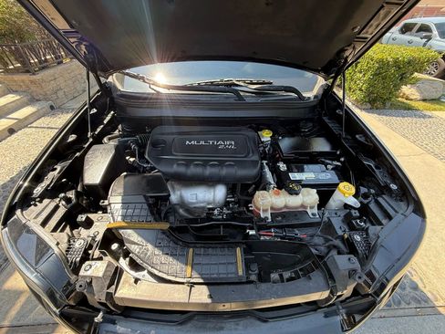 Used 2019 Jeep Cherokee Latitude Plus image 36