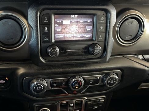 Used 2019 Jeep Wrangler Unlimited Sport S image 20