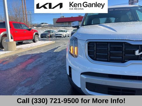 Certified 2024 Kia Telluride S w/ S Sunroof Package image 18