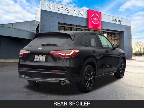 Used 2025 Honda HR-V Sport image 8