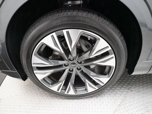 New 2026 Audi Q8 Premium Plus image 28