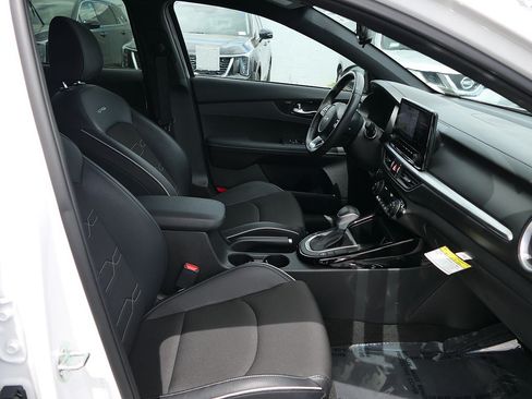 Used 2023 Kia Forte GT-Line FWD image 29