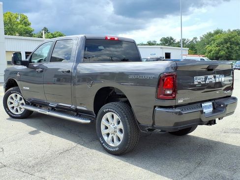 New 2026 RAM 2500 Big Horn AWD/4WD image 6