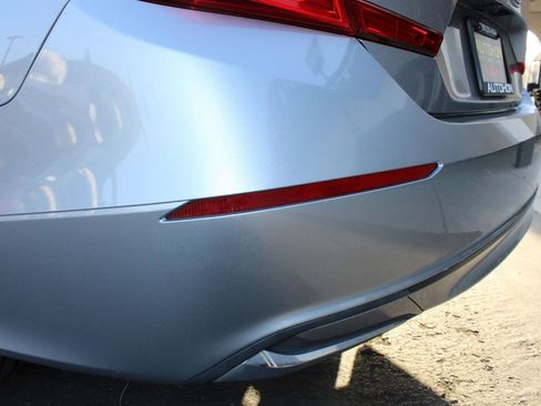 Used 2022 Honda Accord Sport image 9