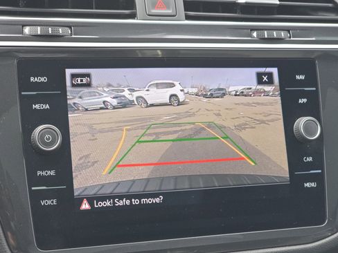 Certified 2024 Volkswagen Tiguan SEL R-Line image 13