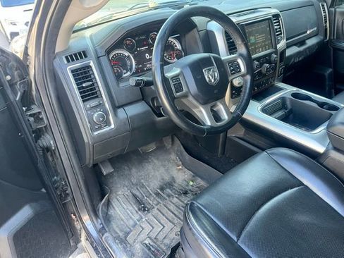 Used 2017 RAM 1500 Laramie w/ Convenience Group image 10