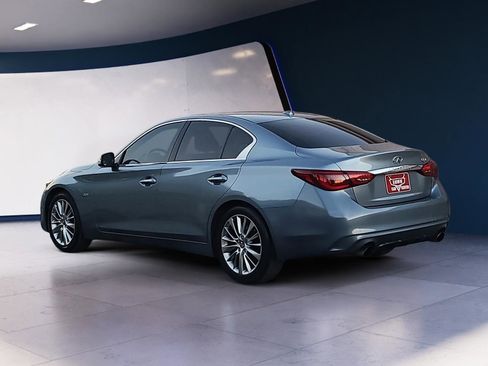 Used 2018 INFINITI Q50 Luxe image 3