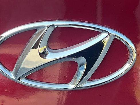 Used 2013 Hyundai Elantra GLS w/ Preferred Pkg FWD image 46